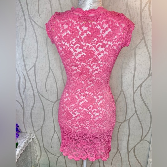 🌷 Vibrant Rose Red Pink Sheer Lace Dress 🌷 - Picture 7 of 10